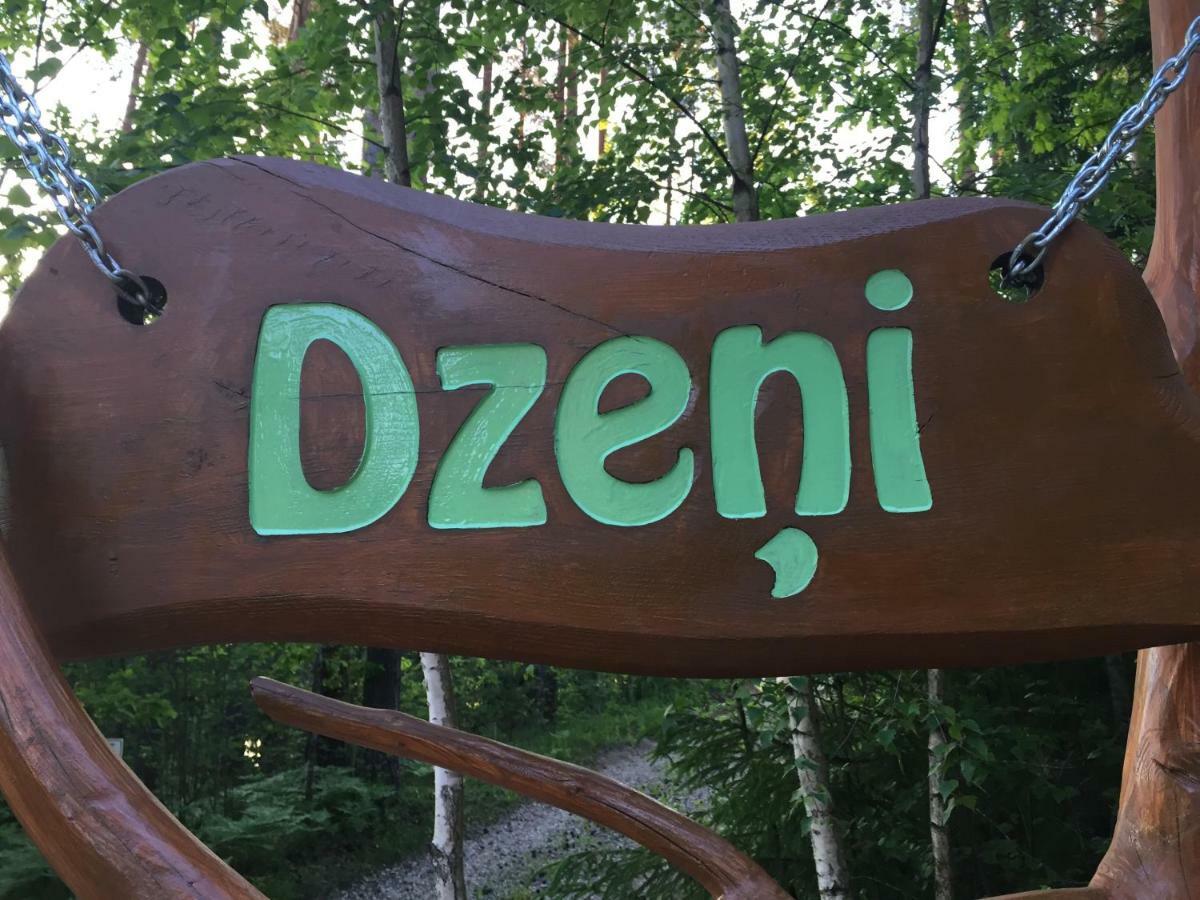 Dzeni Guest House Amatciems Exterior foto